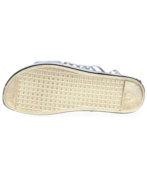 FENDI รองเท้าแตะ