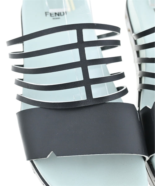 FENDI รองเท้าแตะ