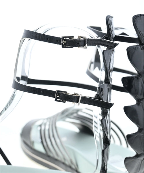 FENDI รองเท้าแตะ