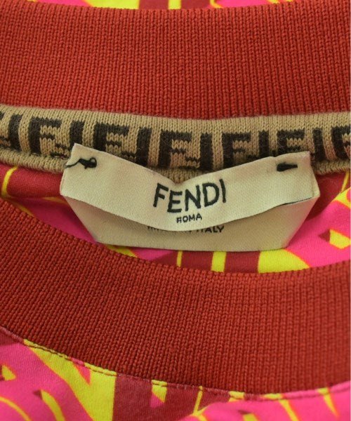 FENDI เสื้อยืด/เสื้อท็อปส์