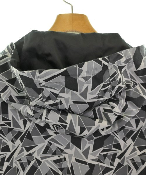FENDI เสื้อโค้ท