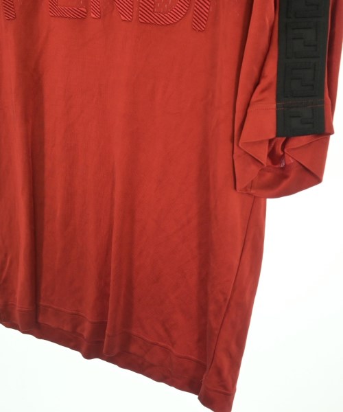 FENDI เสื้อยืด/เสื้อท็อปส์