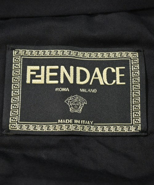 FENDI กางเกงขาสั้น