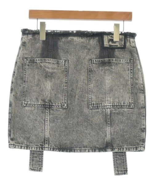 FENDI กระโปรงยาวถึงเข่า