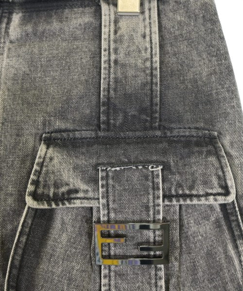 FENDI กระโปรงยาวถึงเข่า