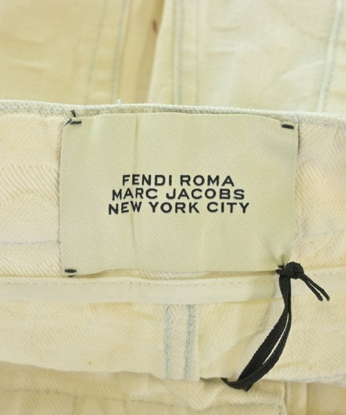 FENDI ยีนส์