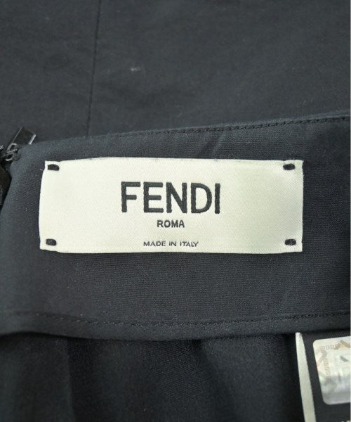 FENDI กระโปรงยาวถึงเข่า