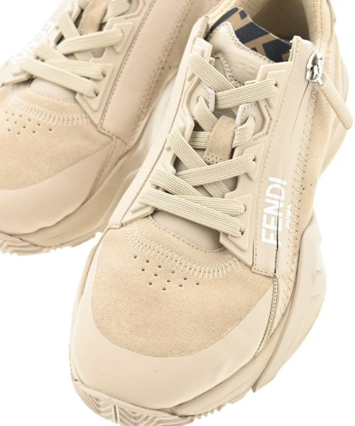 FENDI รองเท้าผ้าใบ