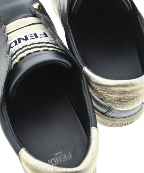 FENDI รองเท้าผ้าใบ