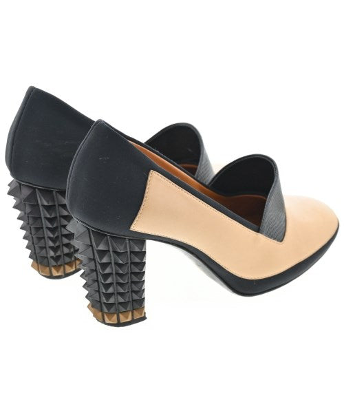 FENDI รองเท้าส้นสูง