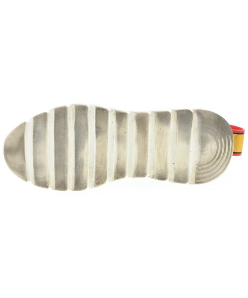 FENDI รองเท้าผ้าใบ