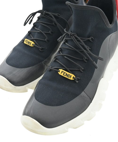 FENDI รองเท้าผ้าใบ