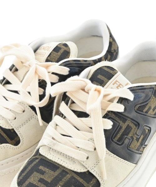 FENDI รองเท้าผ้าใบ