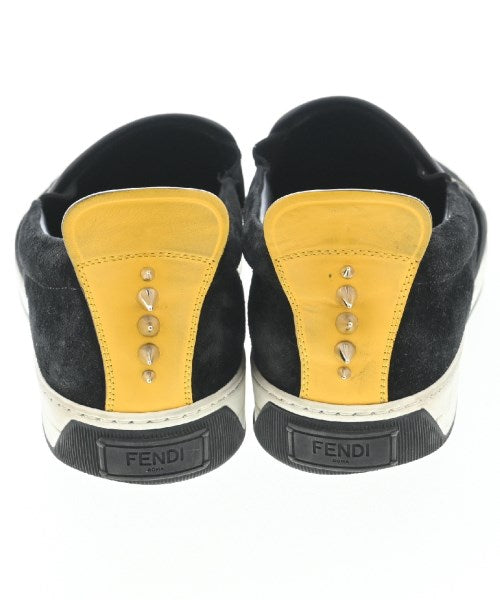 FENDI รองเท้าผ้าใบ