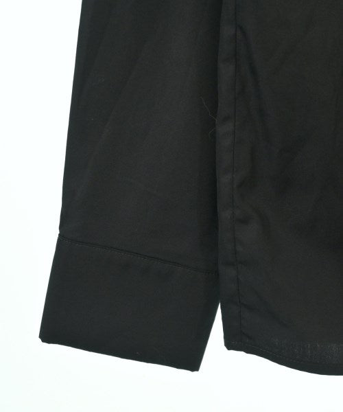 FENDI เสื้อลำลอง