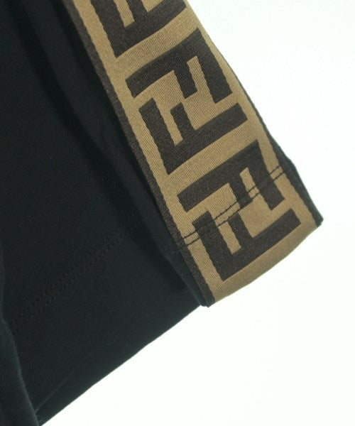 FENDI เสื้อยืด/เสื้อท็อปส์