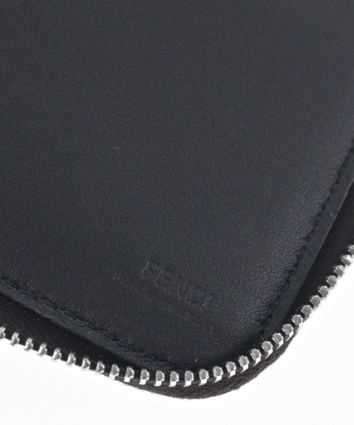 FENDI คลัตช์