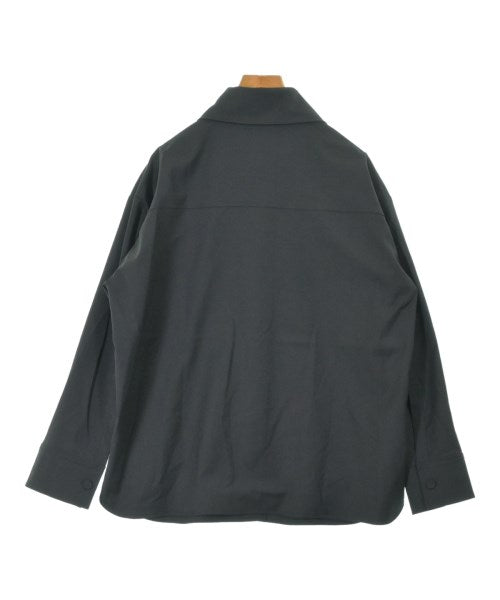 FENDI เสื้อลำลอง