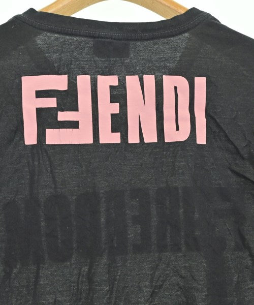FENDI เสื้อยืด/เสื้อท็อปส์