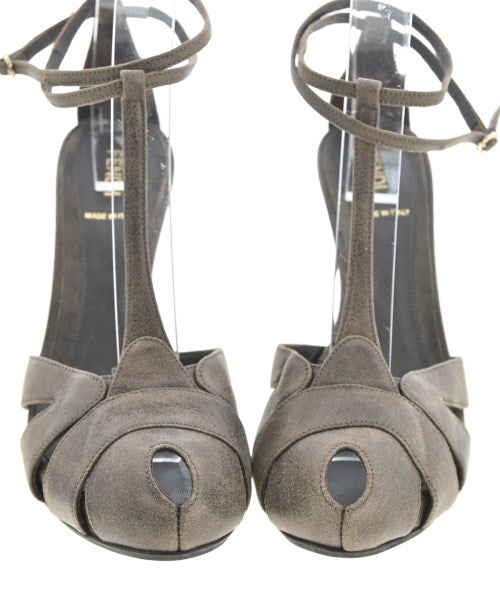 FENDI รองเท้าแตะ