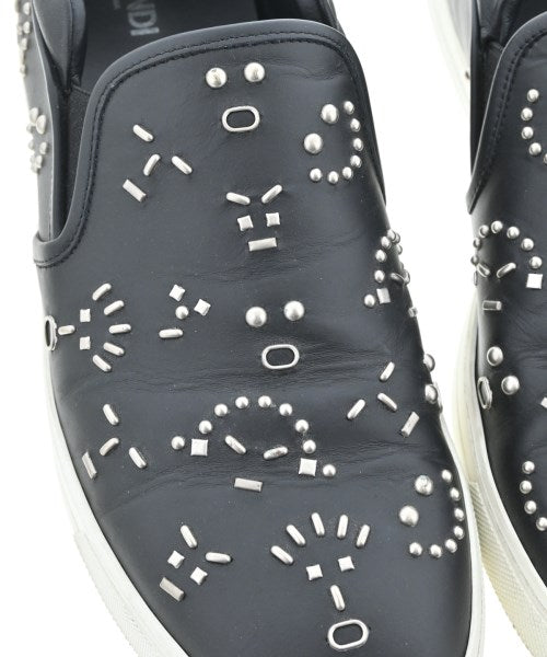 FENDI รองเท้าผ้าใบ