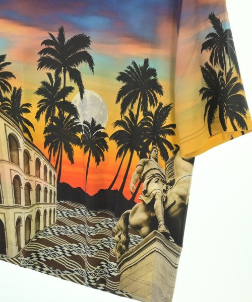 FENDI เสื้อยืด/เสื้อท็อปส์