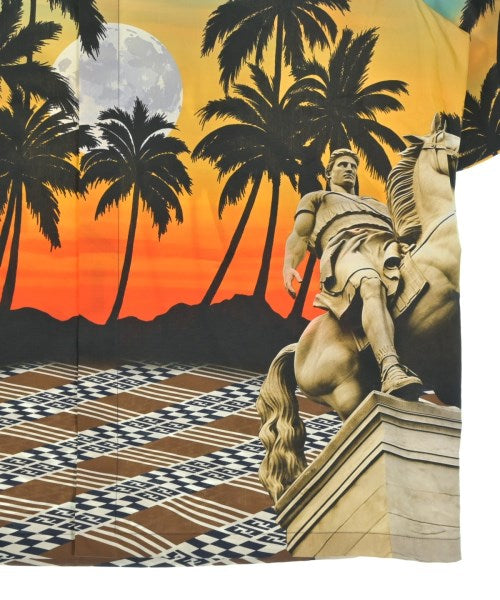 FENDI เสื้อลำลอง
