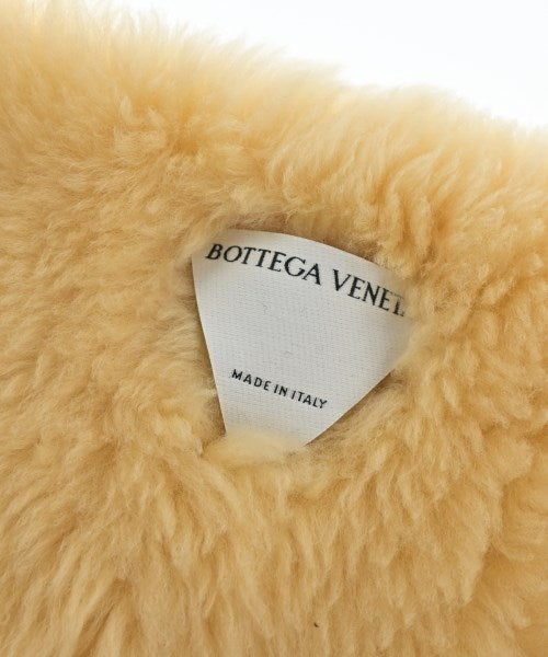 BOTTEGA VENETA ผ้าพันคอกันหนาว