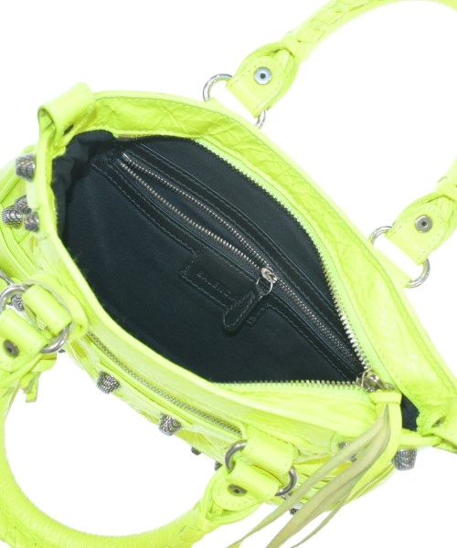 BALENCIAGA กระเป๋าสะพาย