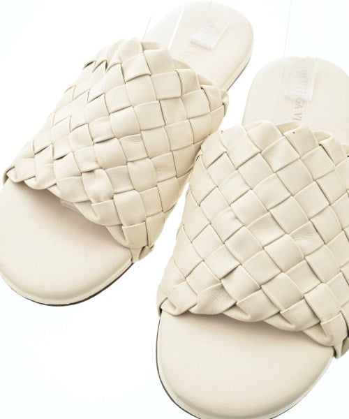 BOTTEGA VENETA รองเท้าแตะ