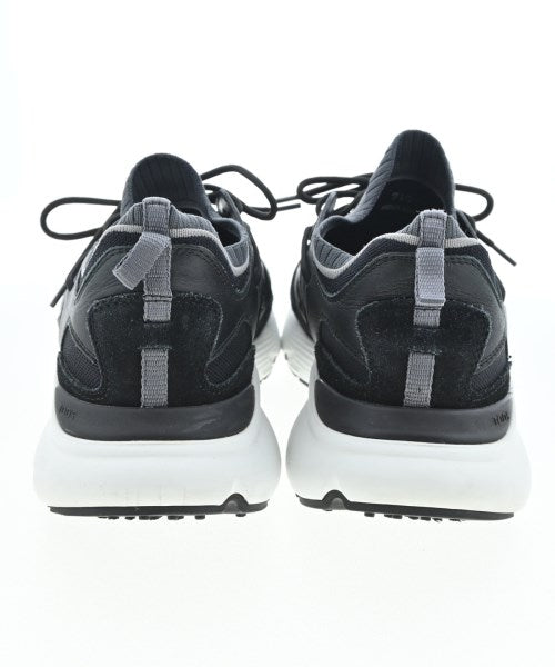 TOD'S รองเท้าผ้าใบ
