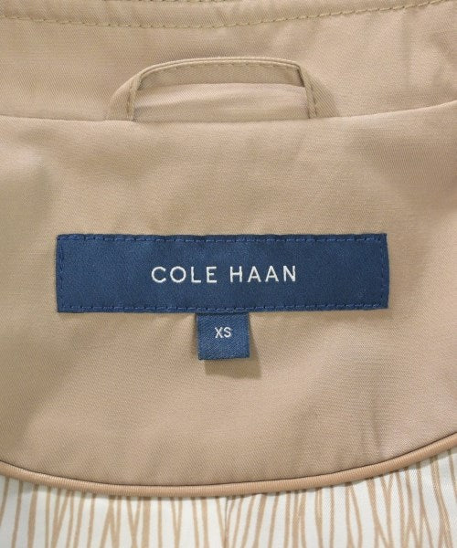 COLE HAAN เสื้อกันฝน