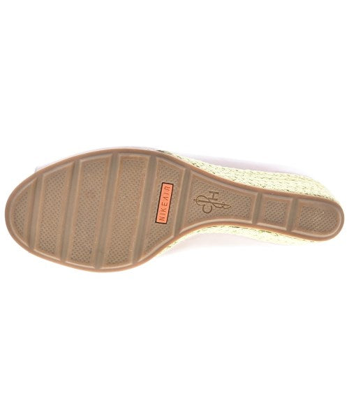 COLE HAAN รองเท้าส้นสูง
