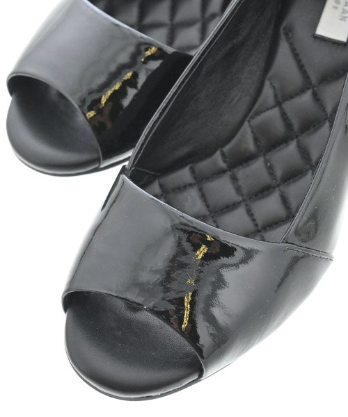 COLE HAAN รองเท้าแตะ