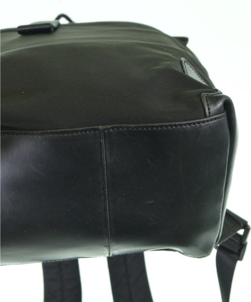 COLE HAAN เป้สะพายหลัง