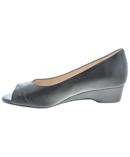 COLE HAAN รองเท้าแตะ