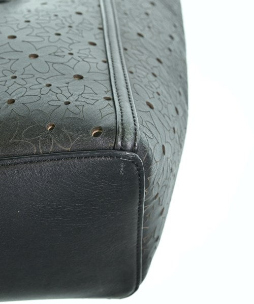 COLE HAAN กระเป๋าถือขนาดใหญ่