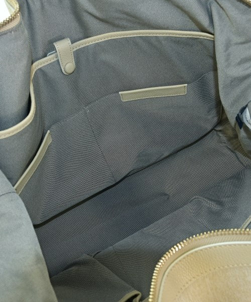COLE HAAN กระเป๋าสะพาย