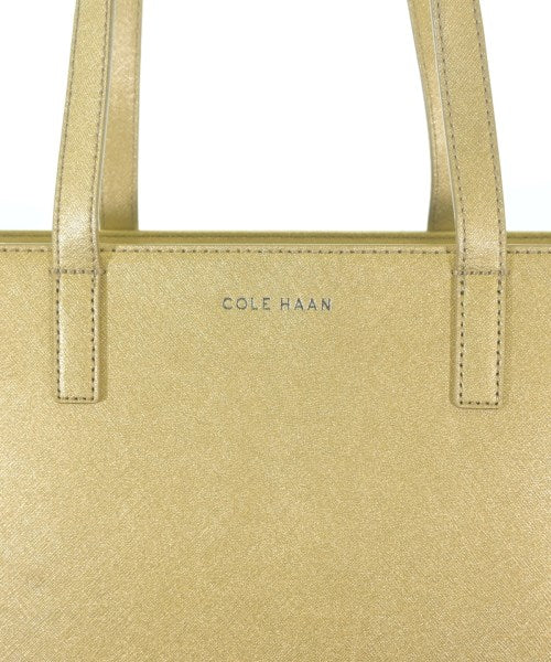 COLE HAAN กระเป๋าถือขนาดใหญ่