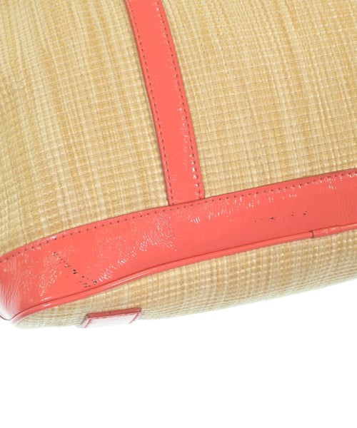 COLE HAAN กระเป๋าทรงตะกร้า