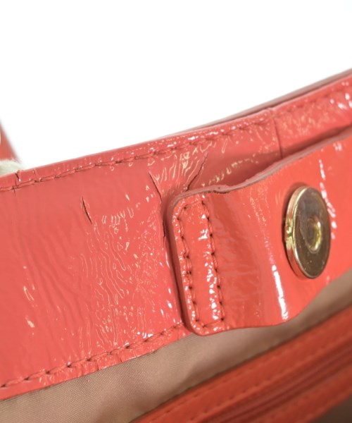 COLE HAAN กระเป๋าทรงตะกร้า