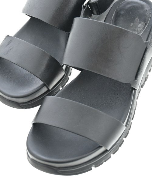 COLE HAAN รองเท้าแตะ
