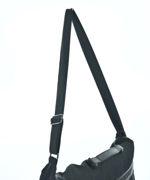GIORGIO ARMANI กระเป๋าสะพาย
