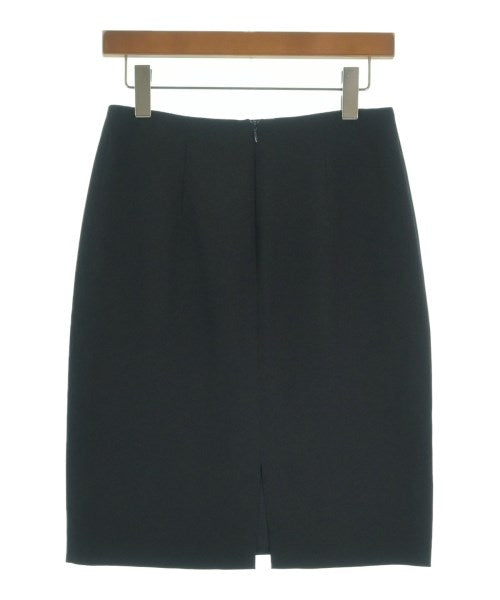 GIORGIO ARMANI กระโปรงยาวถึงเข่า