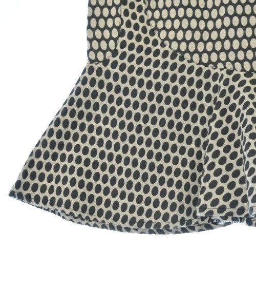 EMPORIO ARMANI กระโปรงยาวถึงเข่า