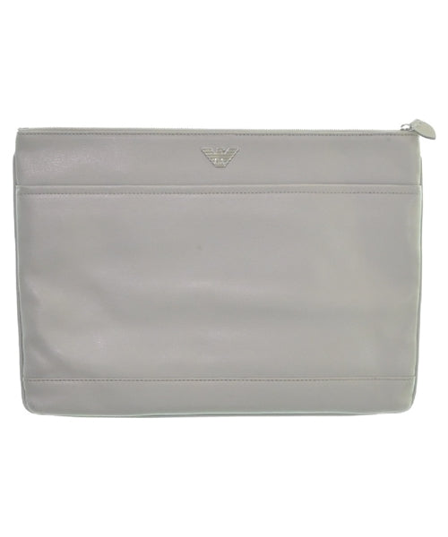 EMPORIO ARMANI คลัตช์