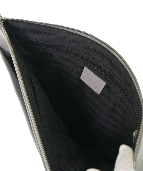 EMPORIO ARMANI คลัตช์