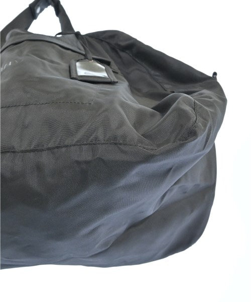 EMPORIO ARMANI กระเป๋าใส่อุปกรณ์ขนาดใหญ่