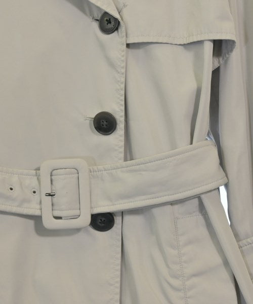 EMPORIO ARMANI เสื้อกันฝน