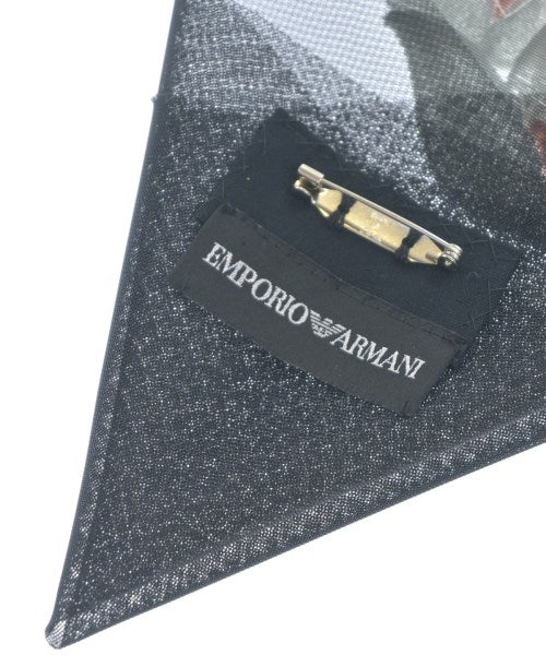 EMPORIO ARMANI เข็มกลัด/ดอกไม้ติดเสื้อ